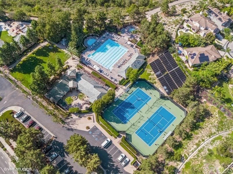 2152 Avenida Toronja