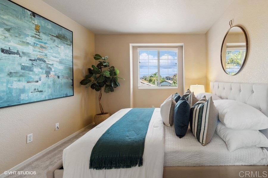 2152 Avenida Toronja