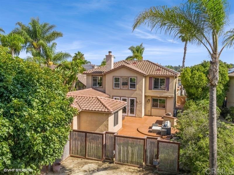 2152 Avenida Toronja