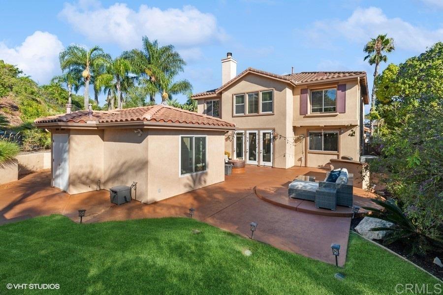 2152 Avenida Toronja