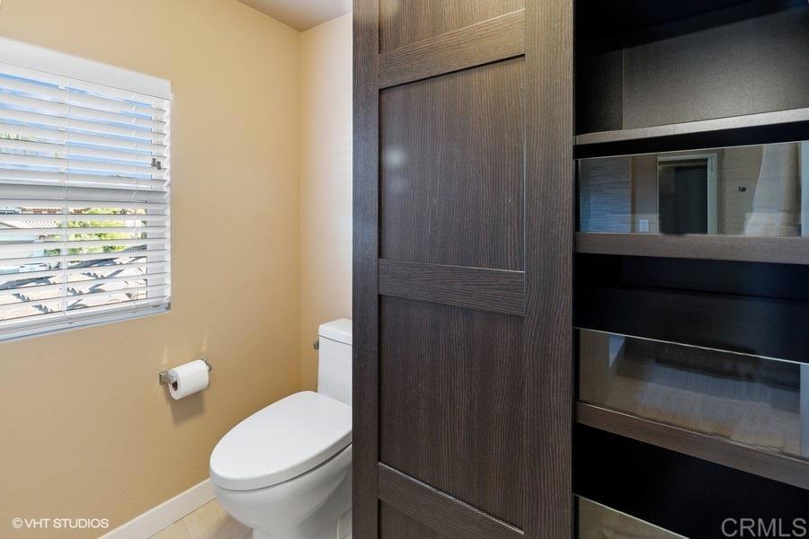 2152 Avenida Toronja