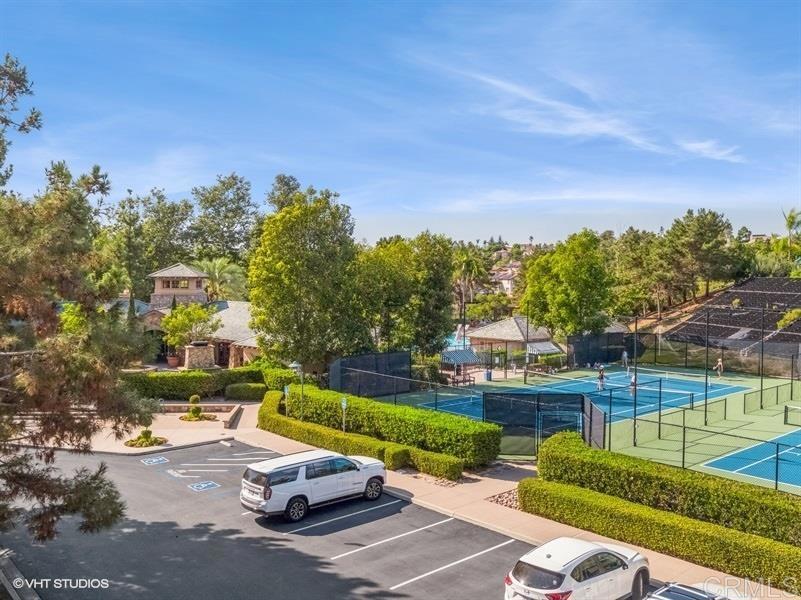 2152 Avenida Toronja