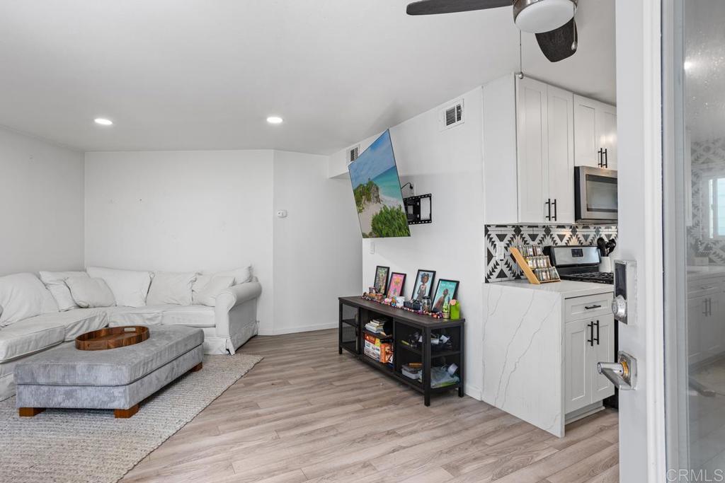 803 S Pacific Street 1