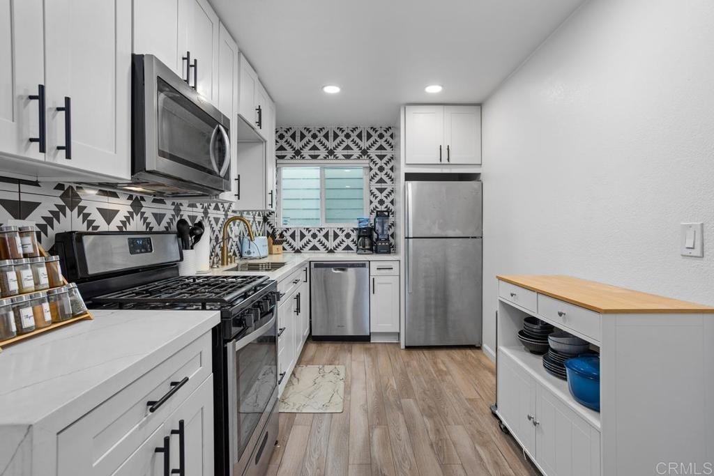 803 S Pacific Street 1