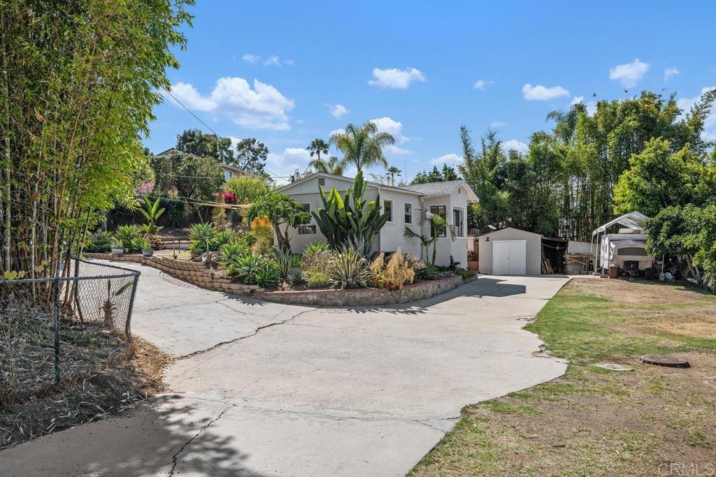 1098 Vale View Drive