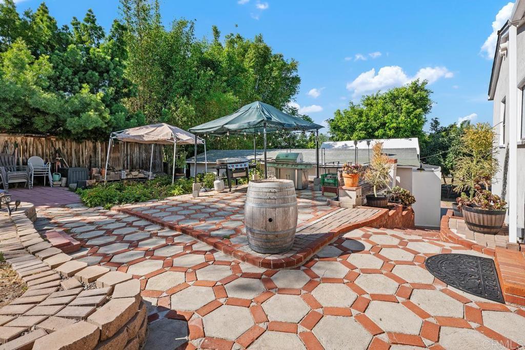 1098 Vale View Drive