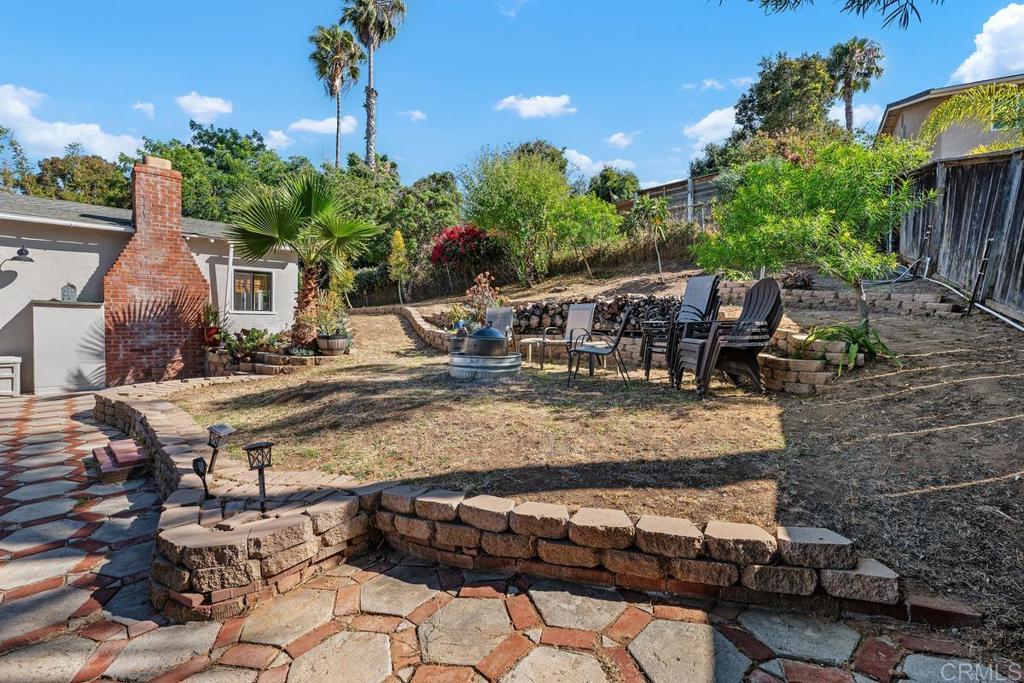 1098 Vale View Drive