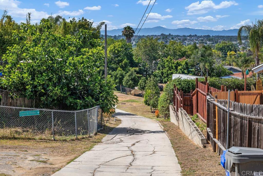 1098 Vale View Drive