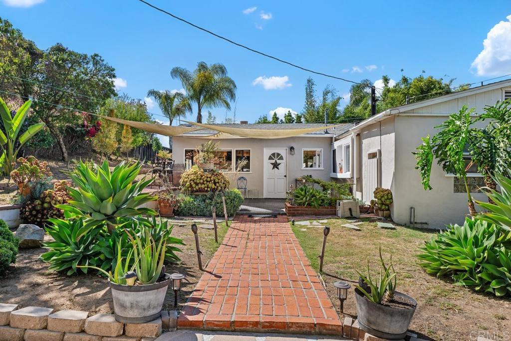 1098 Vale View Drive