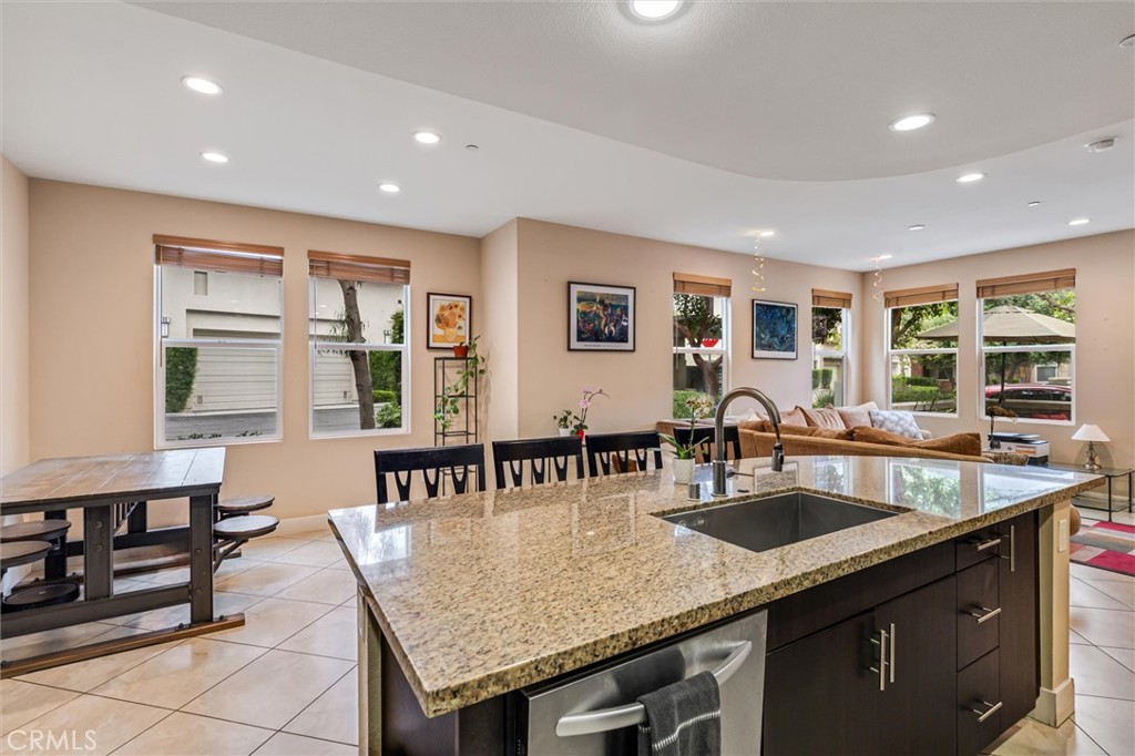 46 Beacon Way