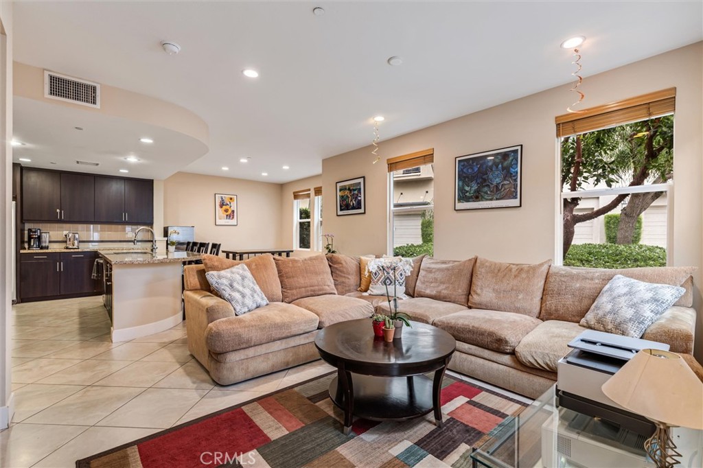 46 Beacon Way