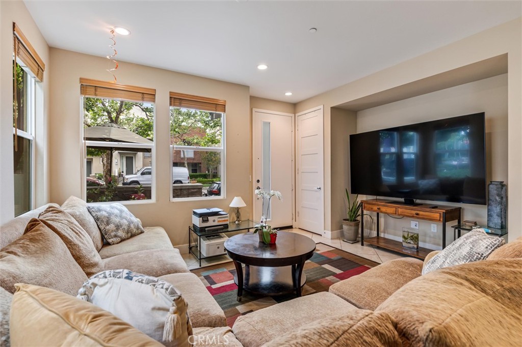 46 Beacon Way