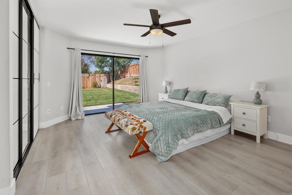 1556 Whispering Palm