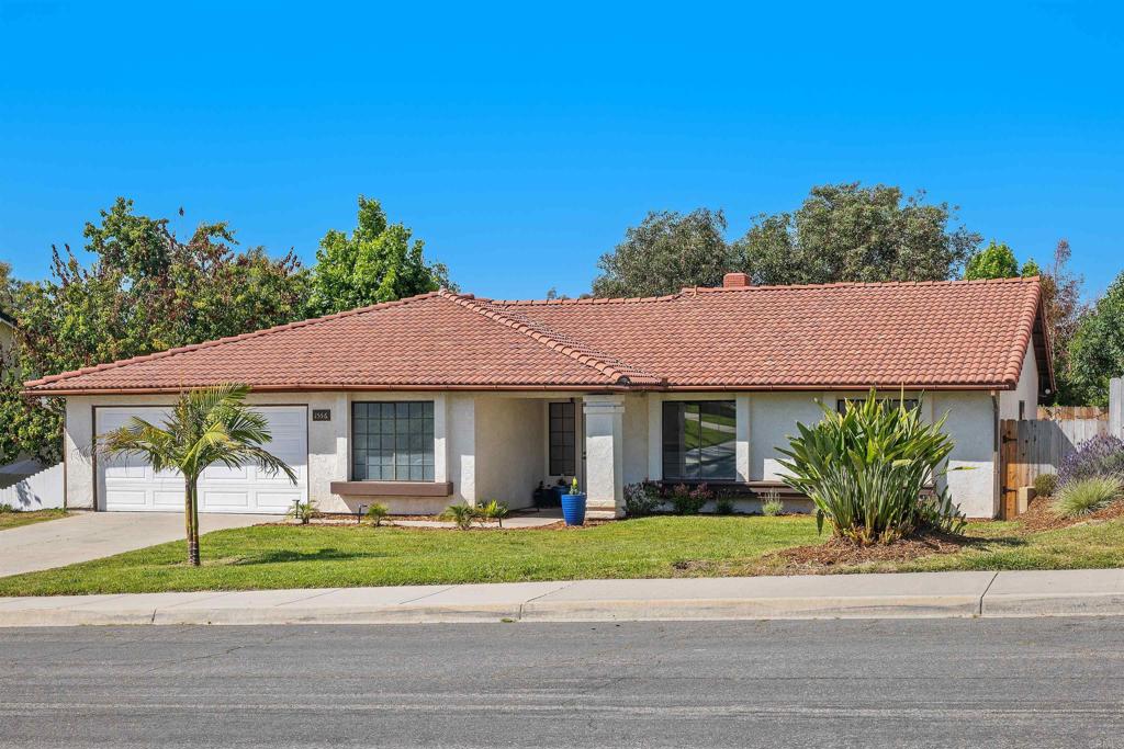 1556 Whispering Palm