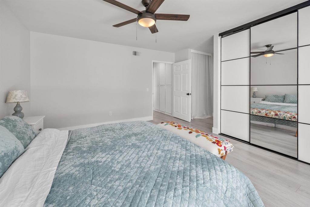 1556 Whispering Palm