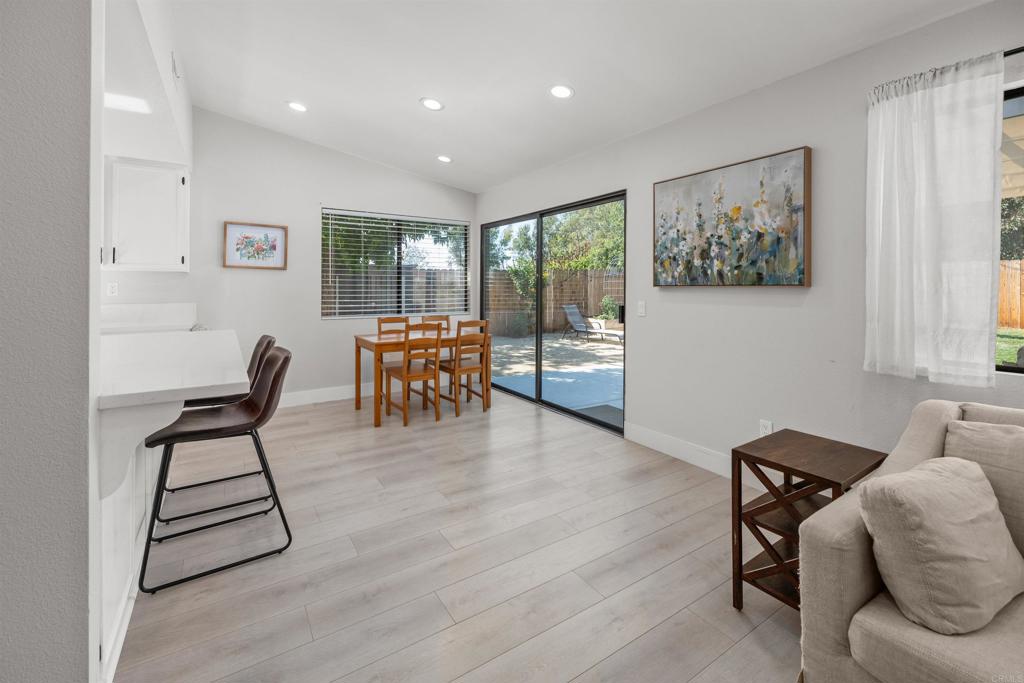 1556 Whispering Palm