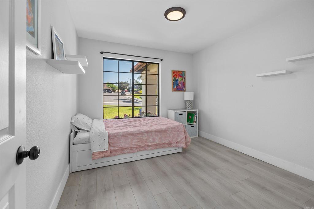 1556 Whispering Palm