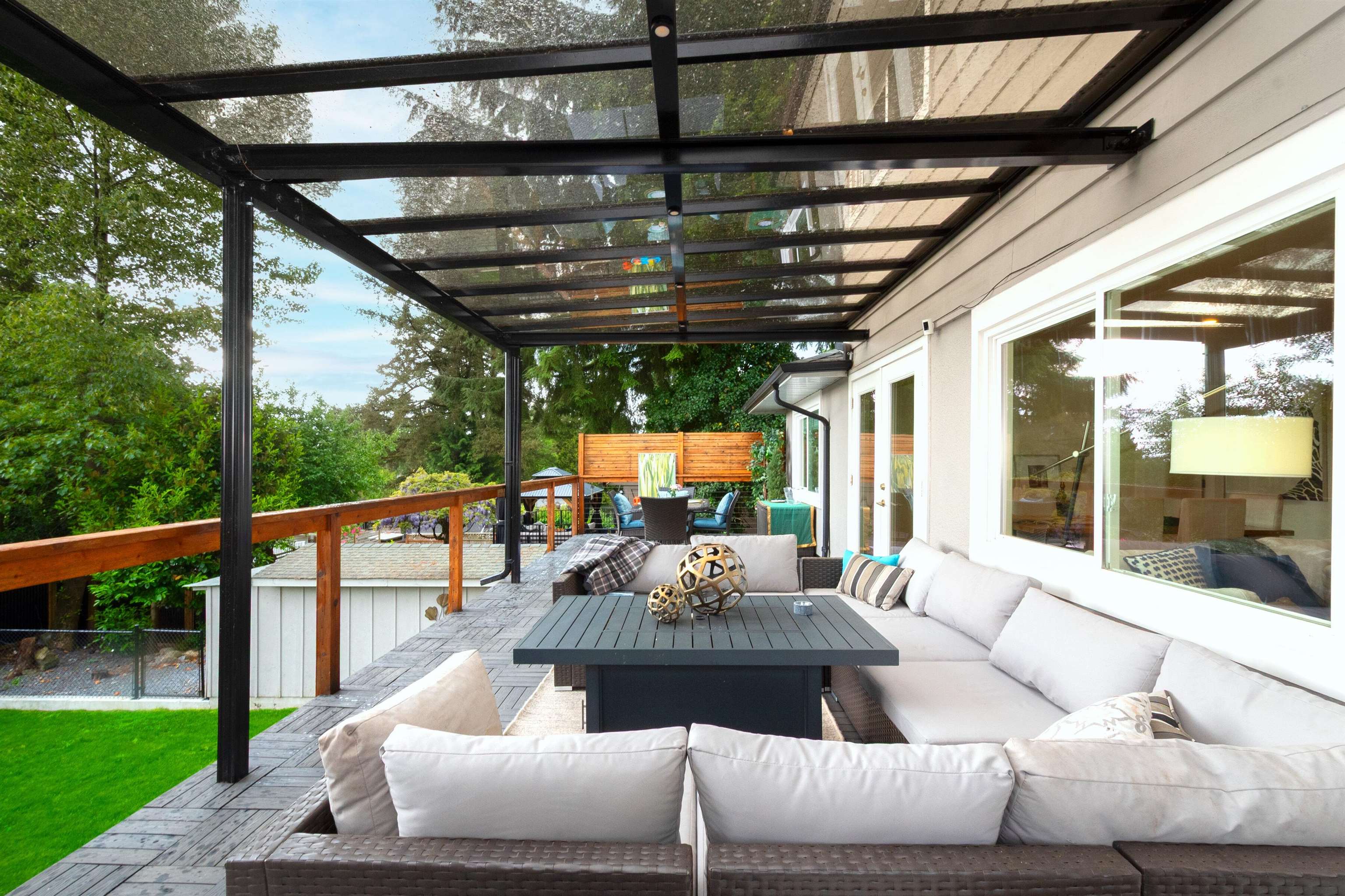 3067 PLYMOUTH DRIVE