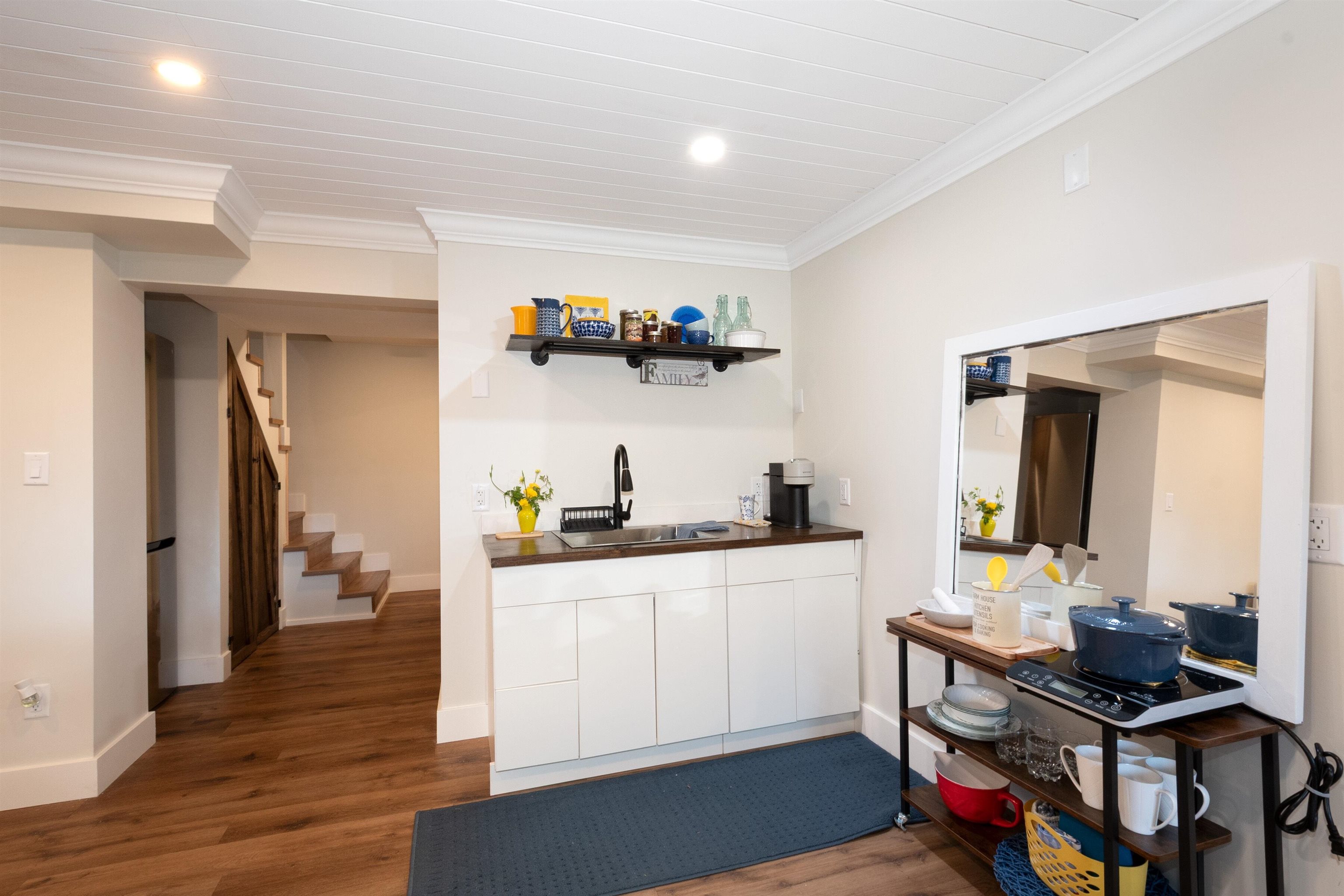 3067 PLYMOUTH DRIVE