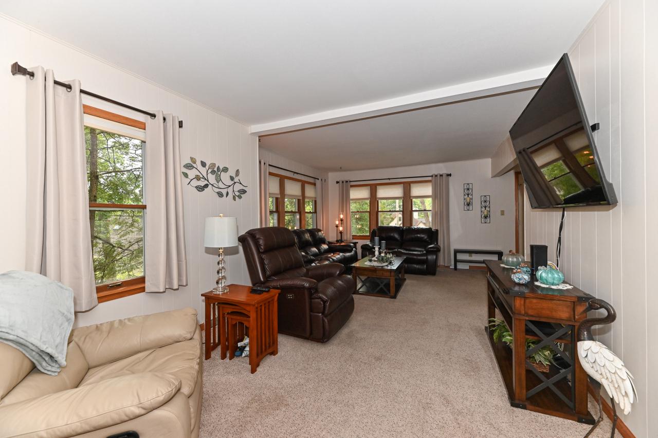 34116 Oakdale COURT