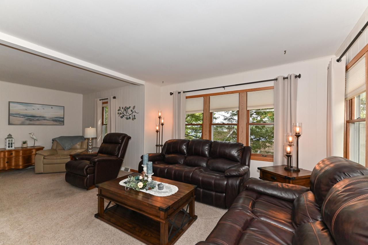 34116 Oakdale COURT