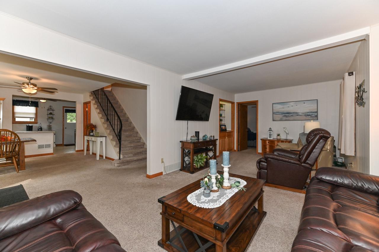 34116 Oakdale COURT