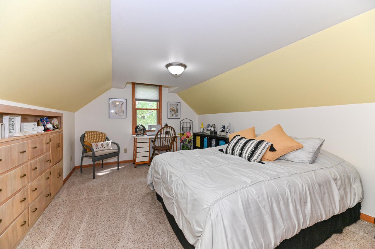 34116 Oakdale COURT