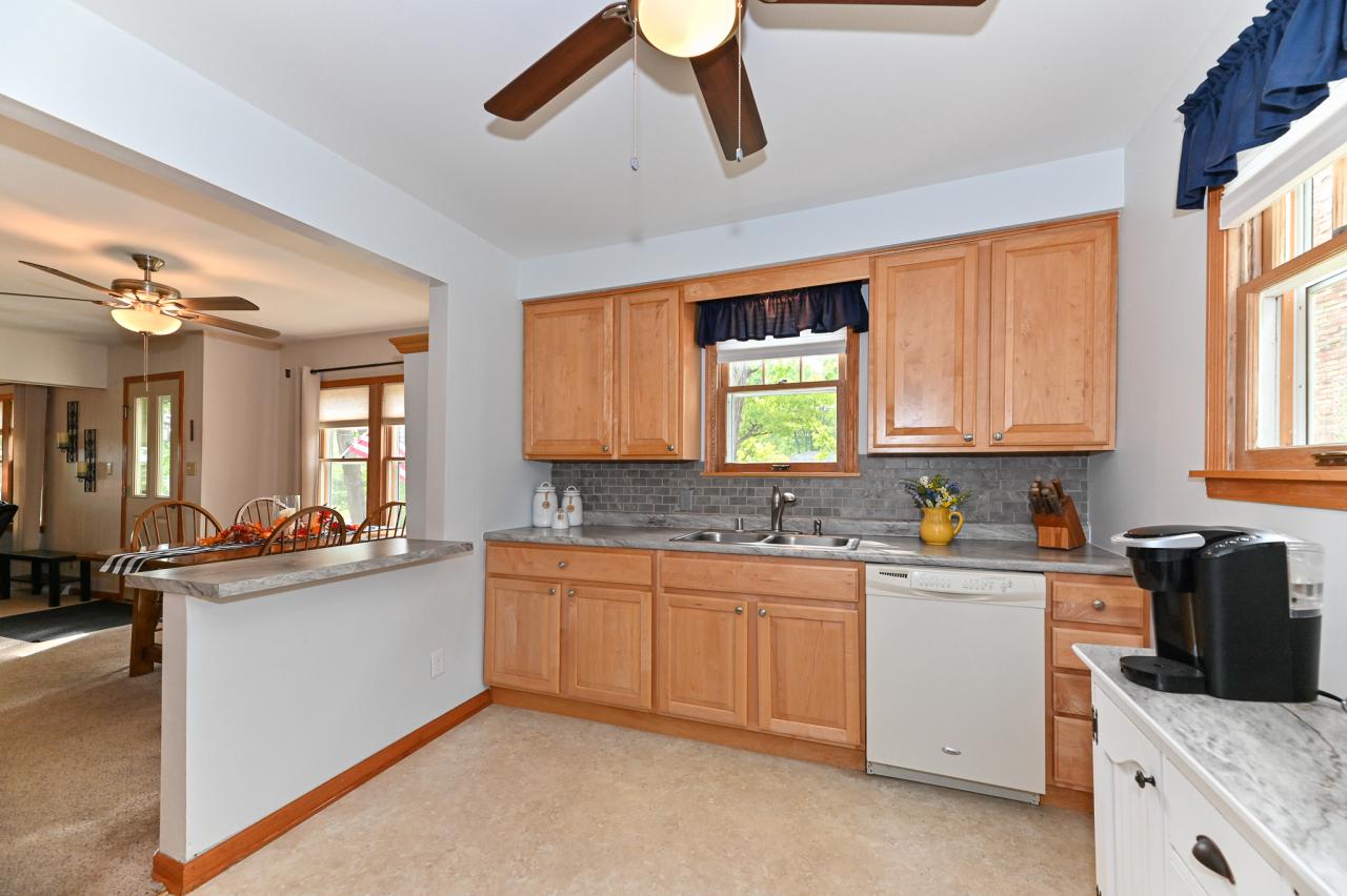 34116 Oakdale COURT