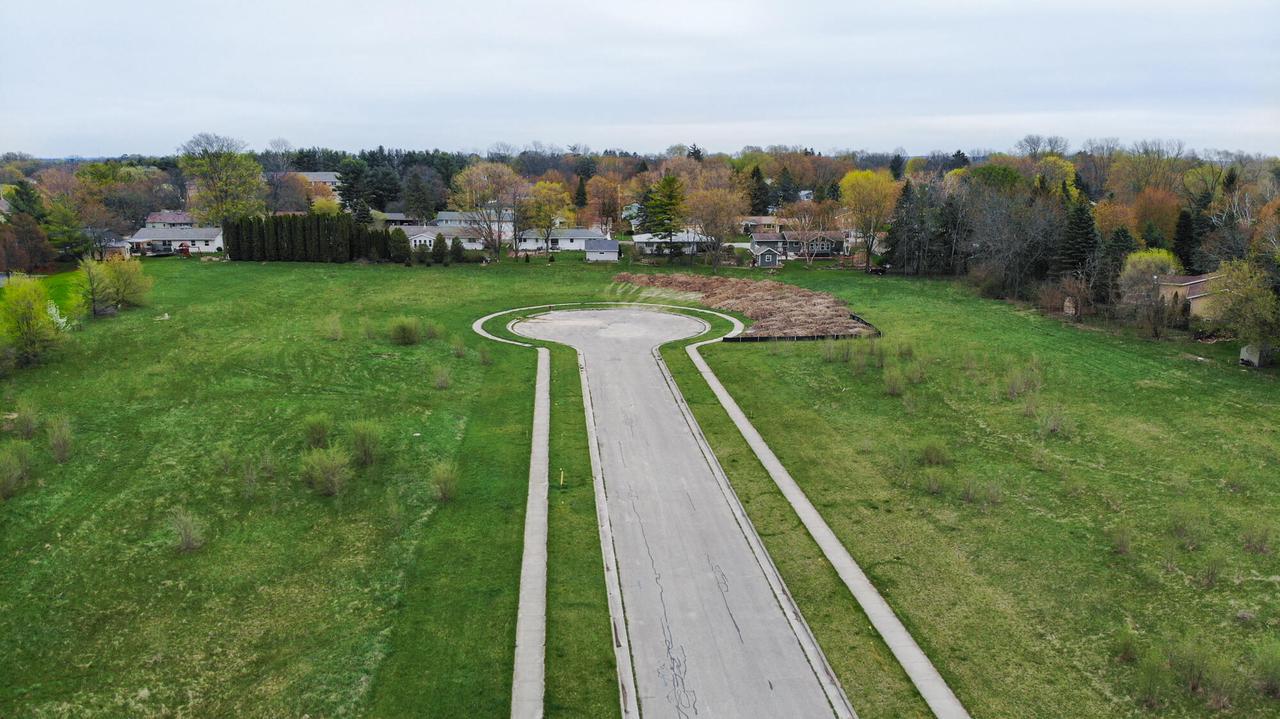 1593 Meadowview COURT