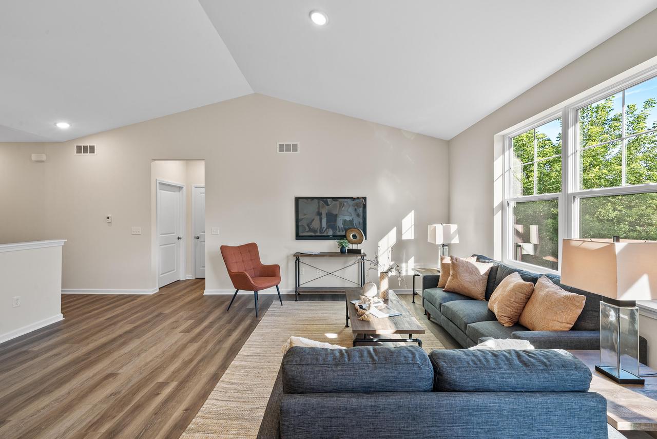 1598 Meadowview COURT