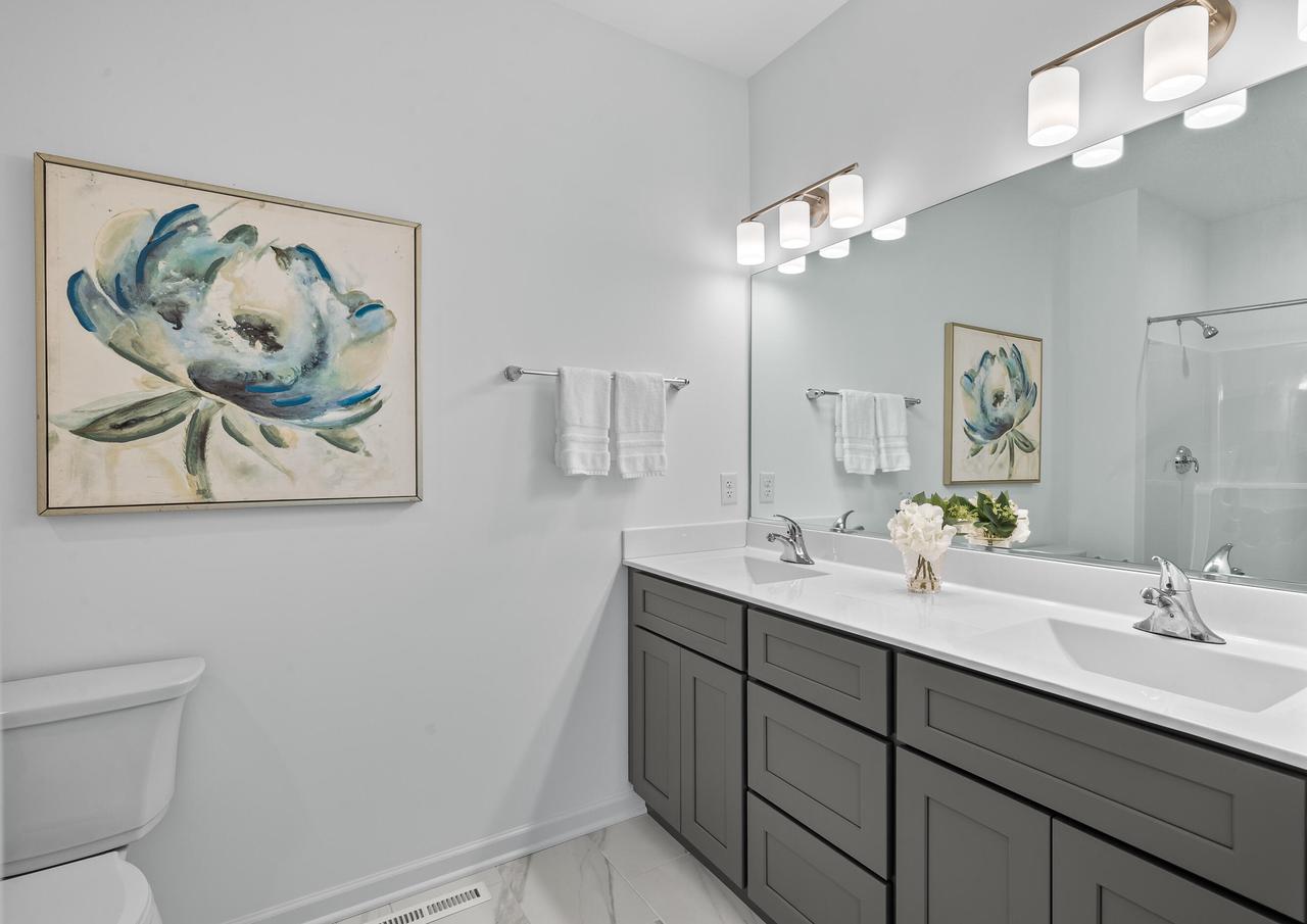 1598 Meadowview COURT