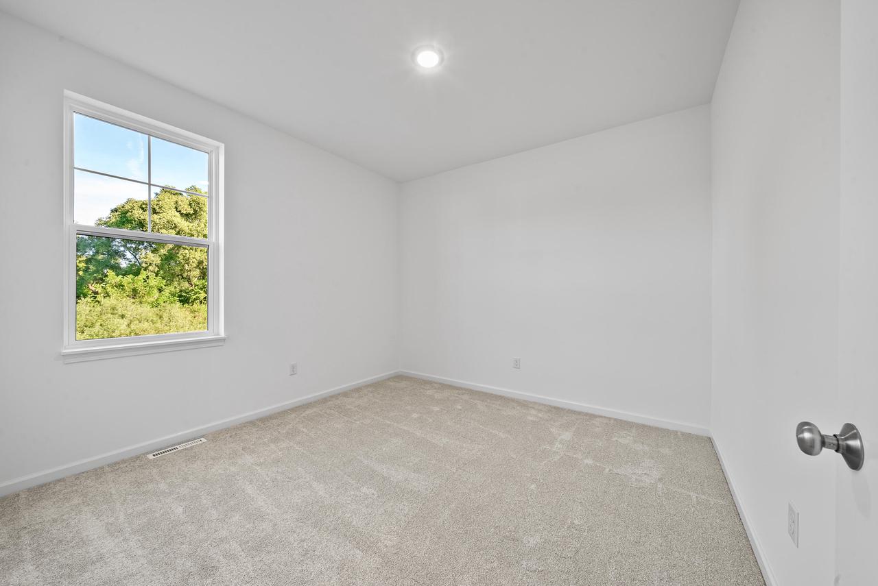 1598 Meadowview COURT
