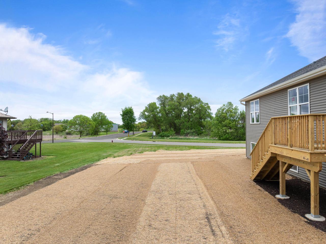 1599 Meadowview COURT