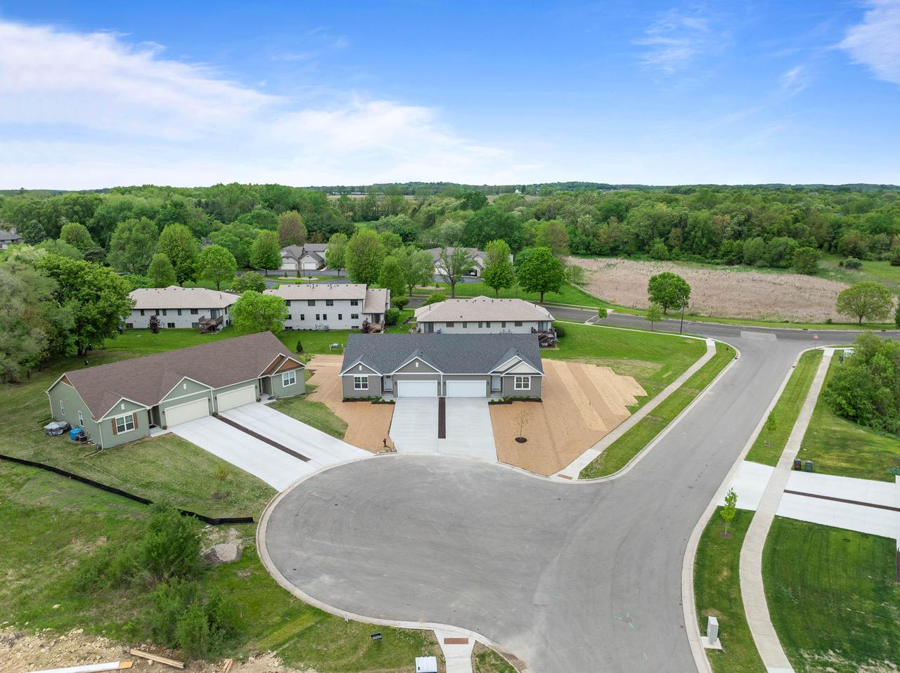 1599 Meadowview COURT