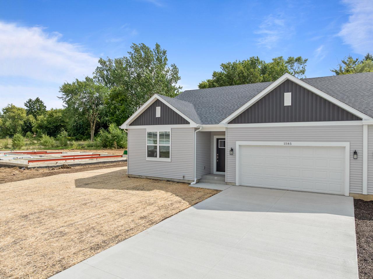 1575 Meadowview COURT