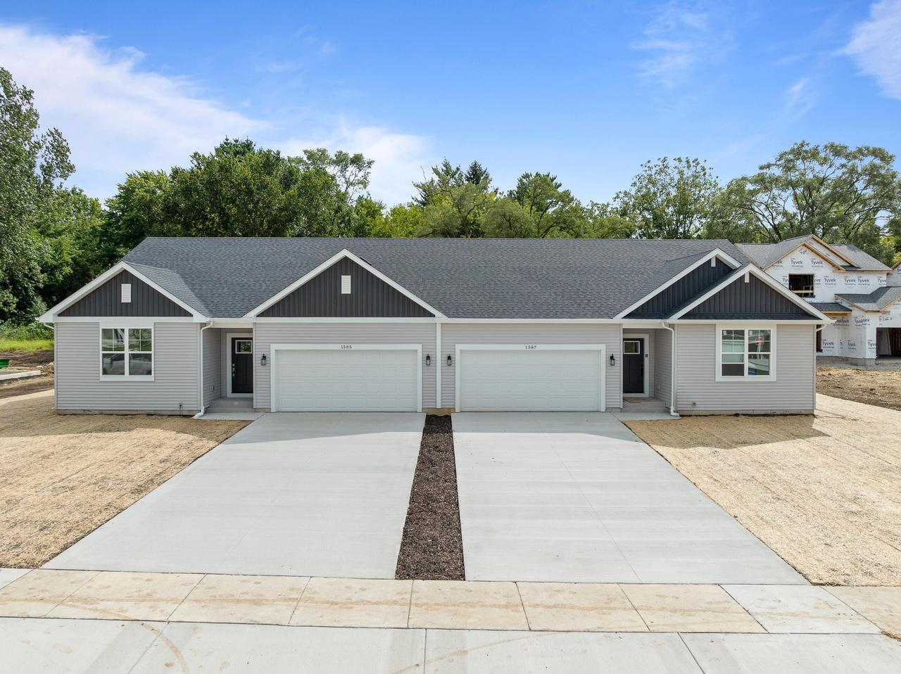 1575 Meadowview COURT