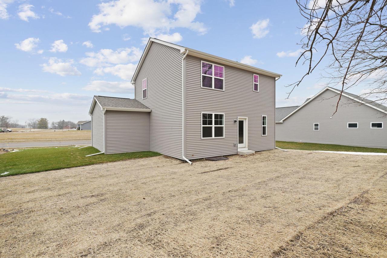 Lt43 Lilac LANE