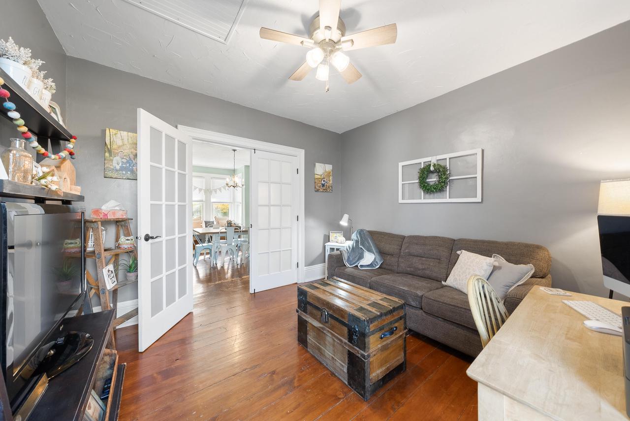 35500 Washington AVENUE