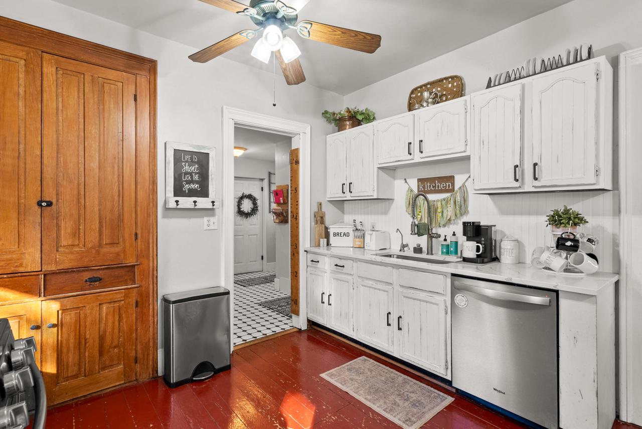 35500 Washington AVENUE