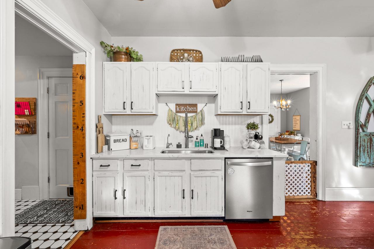 35500 Washington AVENUE