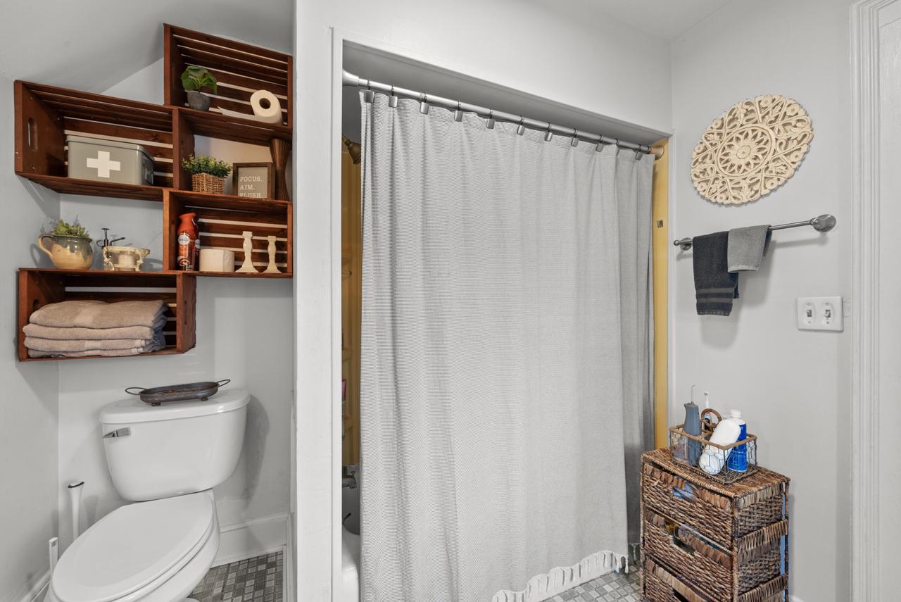 35500 Washington AVENUE