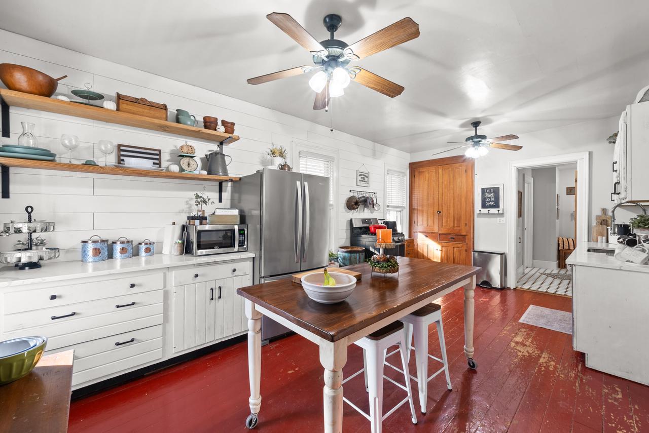 35500 Washington AVENUE