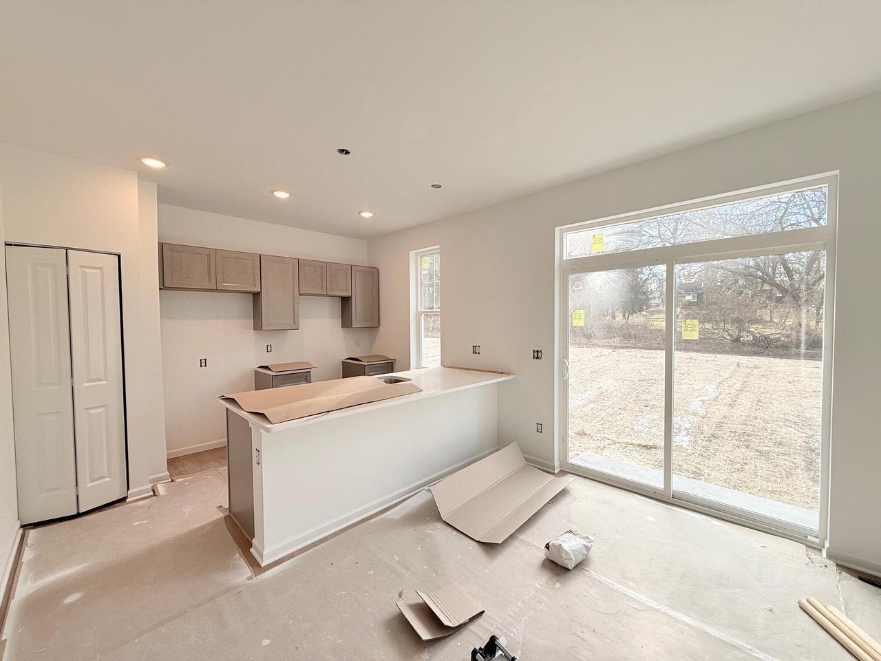 1589 Meadowvview COURT