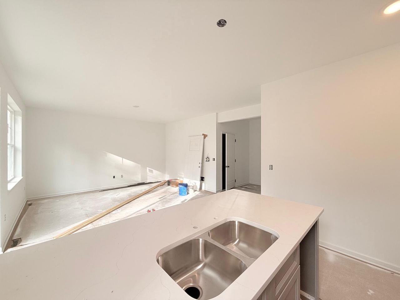 1589 Meadowvview COURT