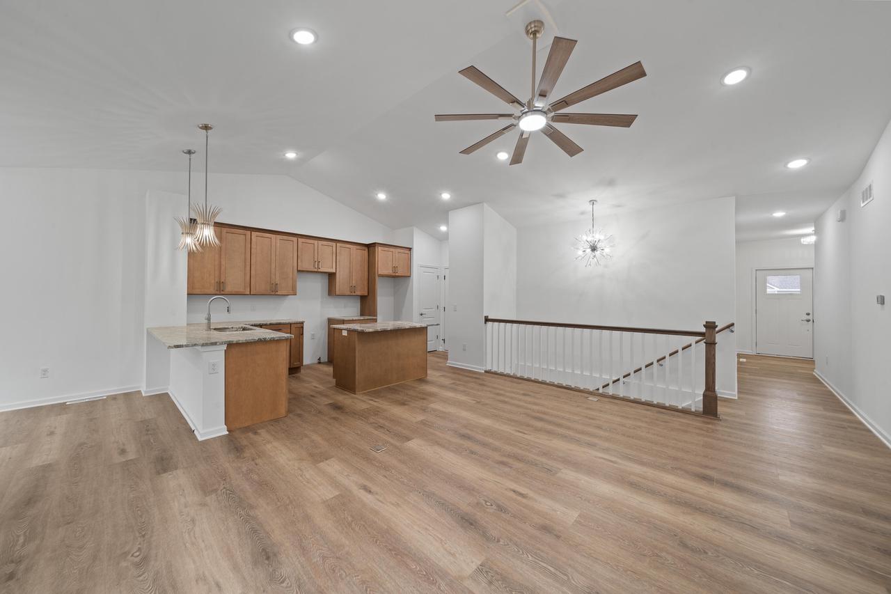 1575 Meadowview COURT