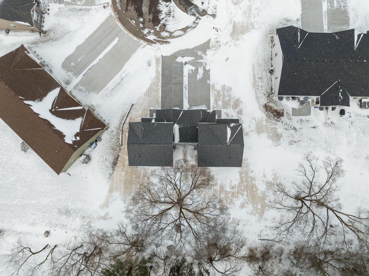 1589 Meadowview COURT