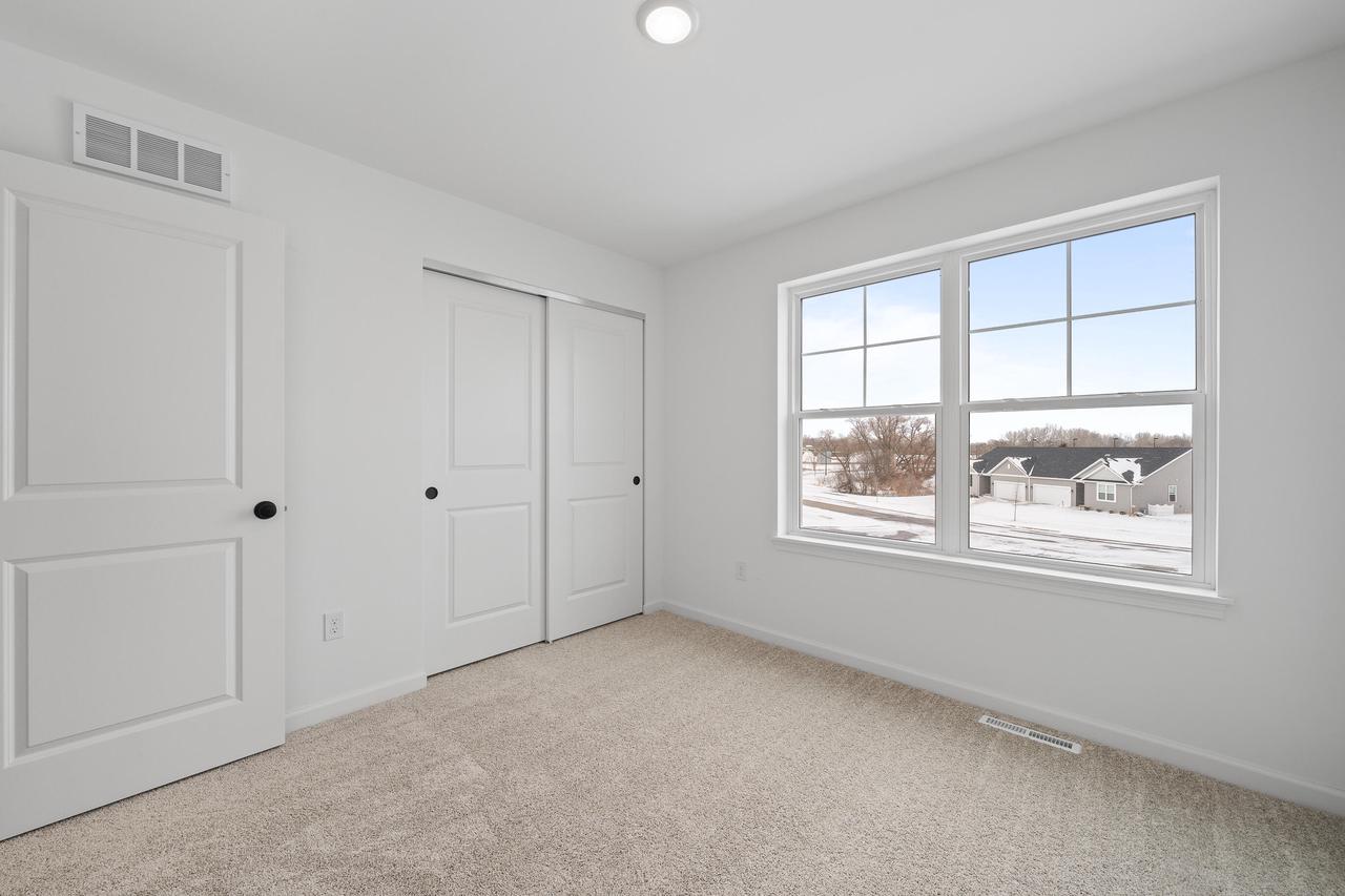 1589 Meadowview COURT