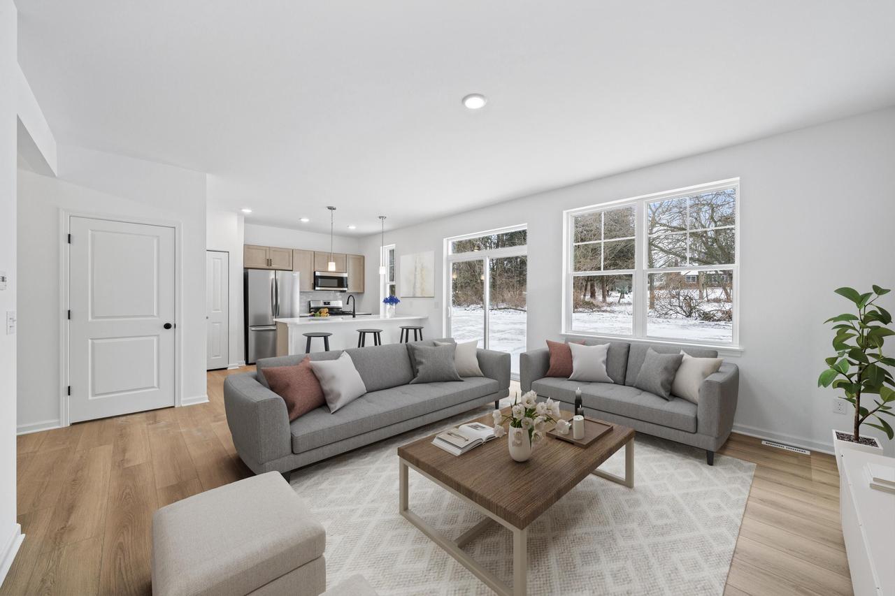 1589 Meadowview COURT