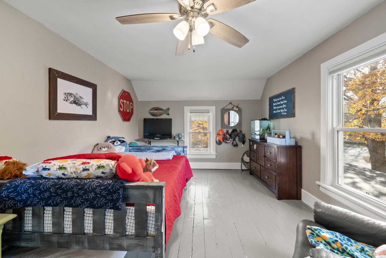 35500 Washington AVENUE