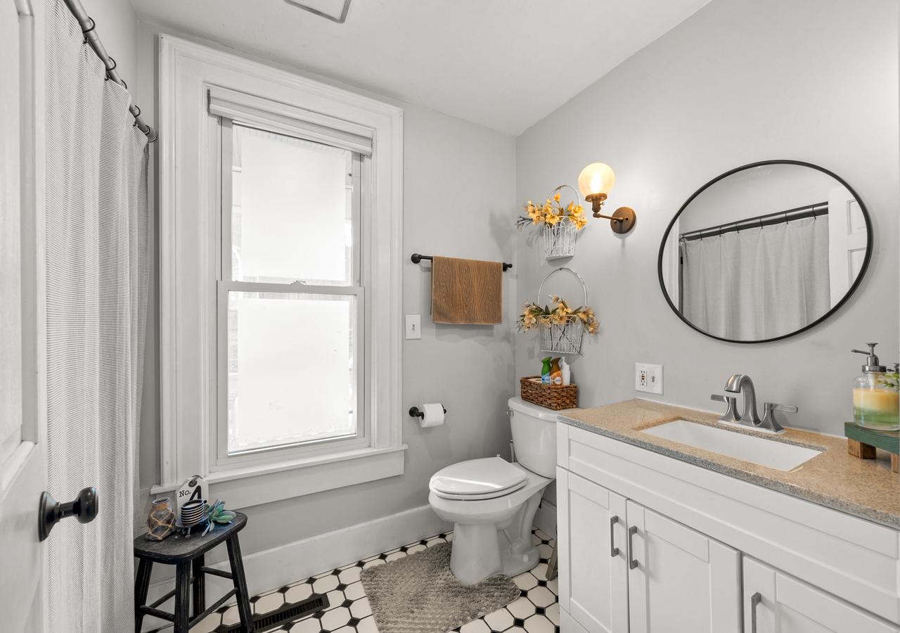 35500 Washington AVENUE